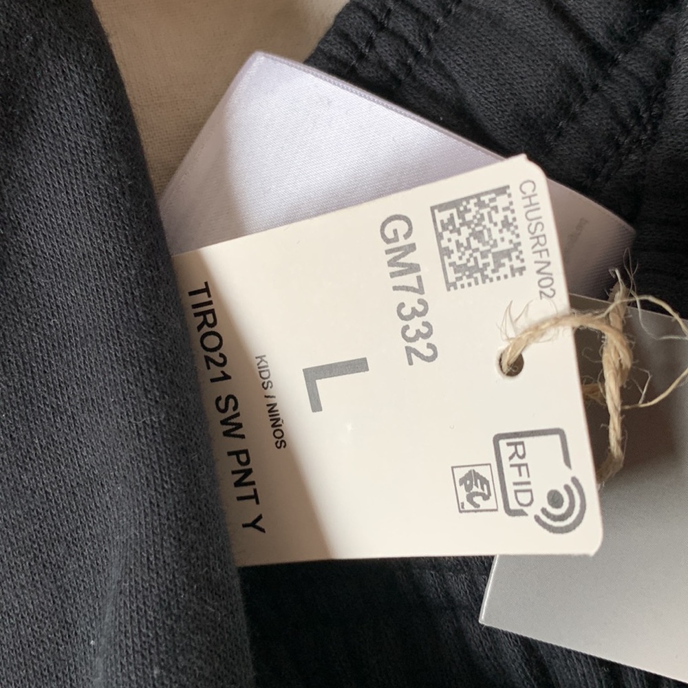 ⚠️NEW⚠️ Adidas track pants - Picture 3 of 4